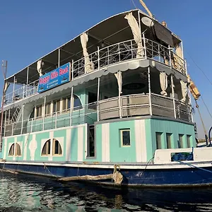Floating Hotel- Happy Nile Boat Louxor